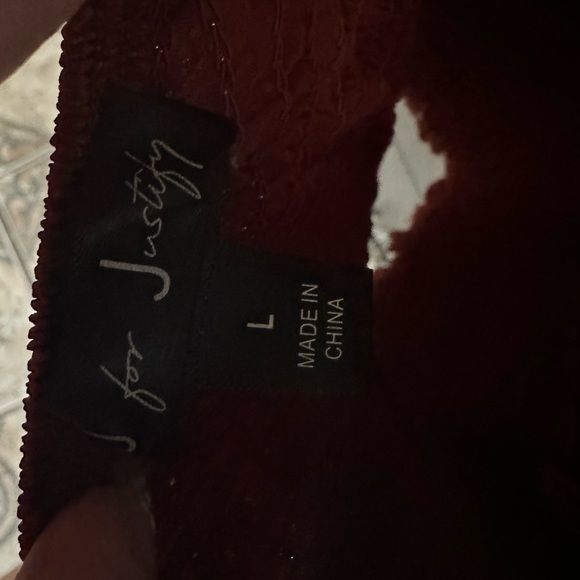 J for justify off the shoulder long sleeve top - Picture 3 of 3